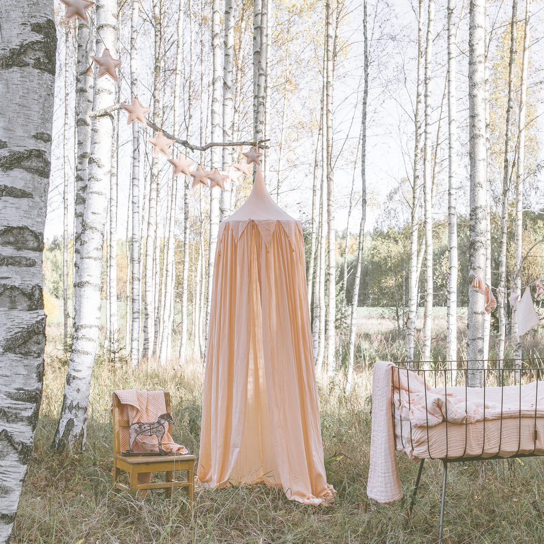 numero-74-circus-bunting-canopy-pale-peach- (3)