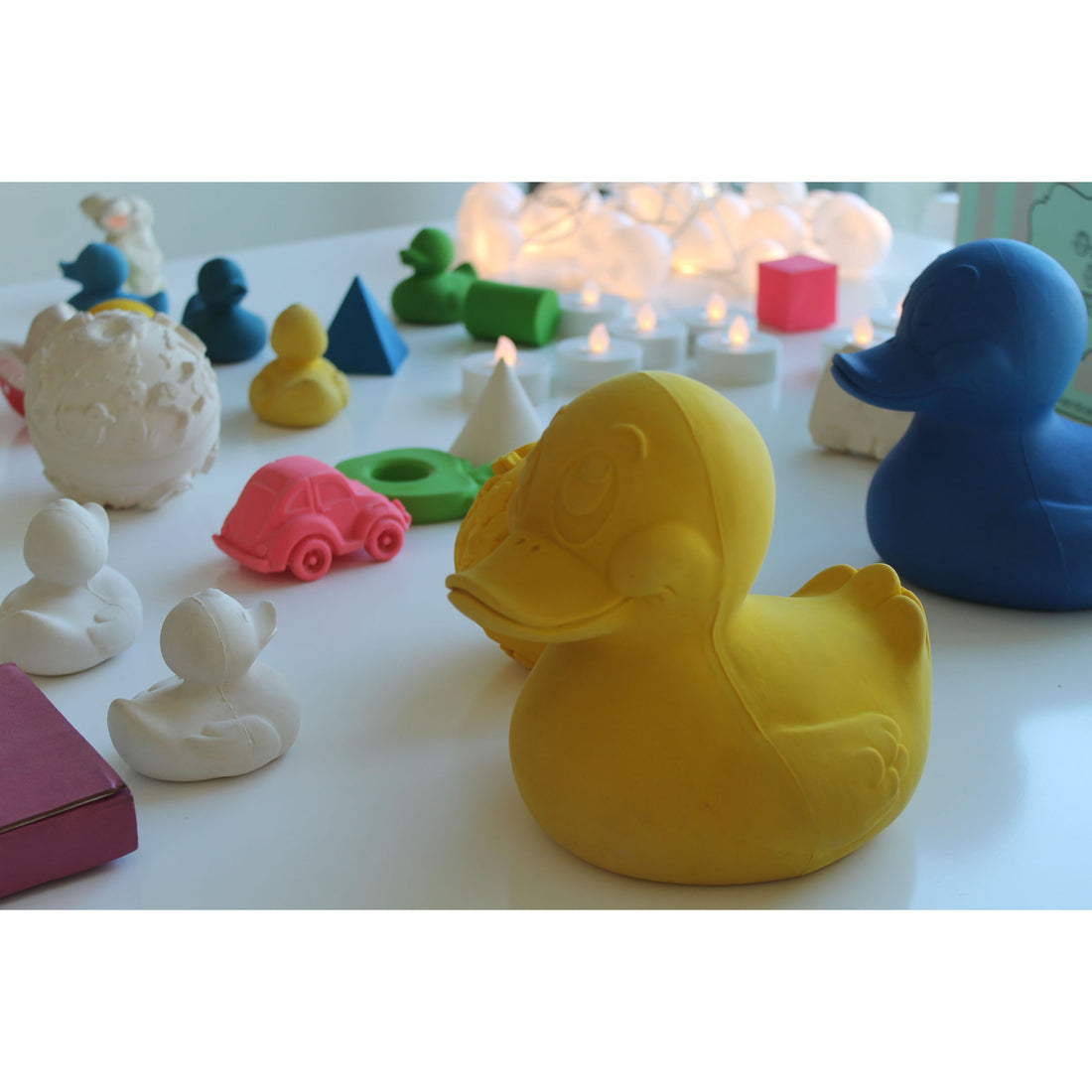 oli-&-carol-extra-large-monochrome-ducks-teether- (34)