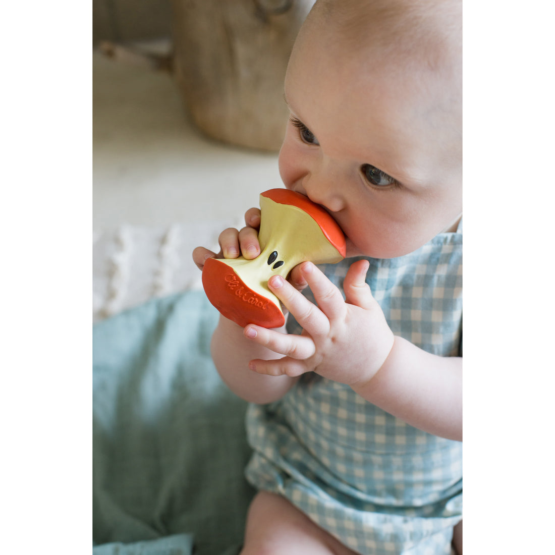oli-&-carol-pepa-the-apple-teether-olic-l-bitten-apple-unit- (14)