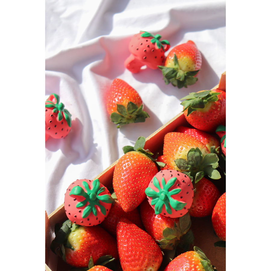 oli-&-carol-sweetie-the-strawberry-teether-olic-l-strawberry-unit- (5)