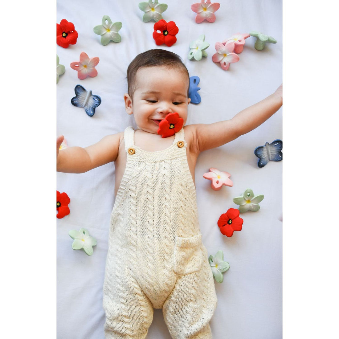 Oli & Carol Chewy-to-Go Pop the Poppy Teether