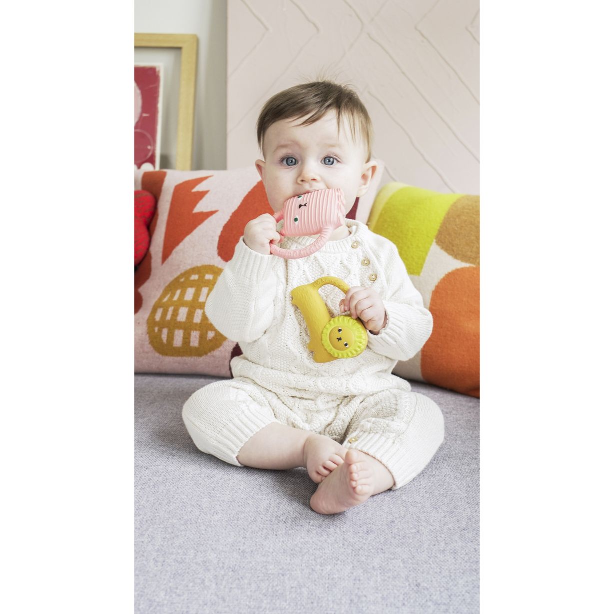 oli-carol-ginge-cat-teether-baby-nursery-play-toy-olic-l-donna-cat-00001