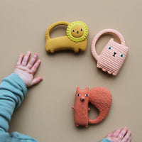 oli-carol-richie-lion-teether-baby-nursery-play-toy-olic-l-donna-lion-00011