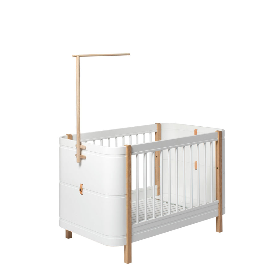 oliver-furniture-holder-for-wood-mini-basic-bed-canopy-&-mobile-oak- (2)