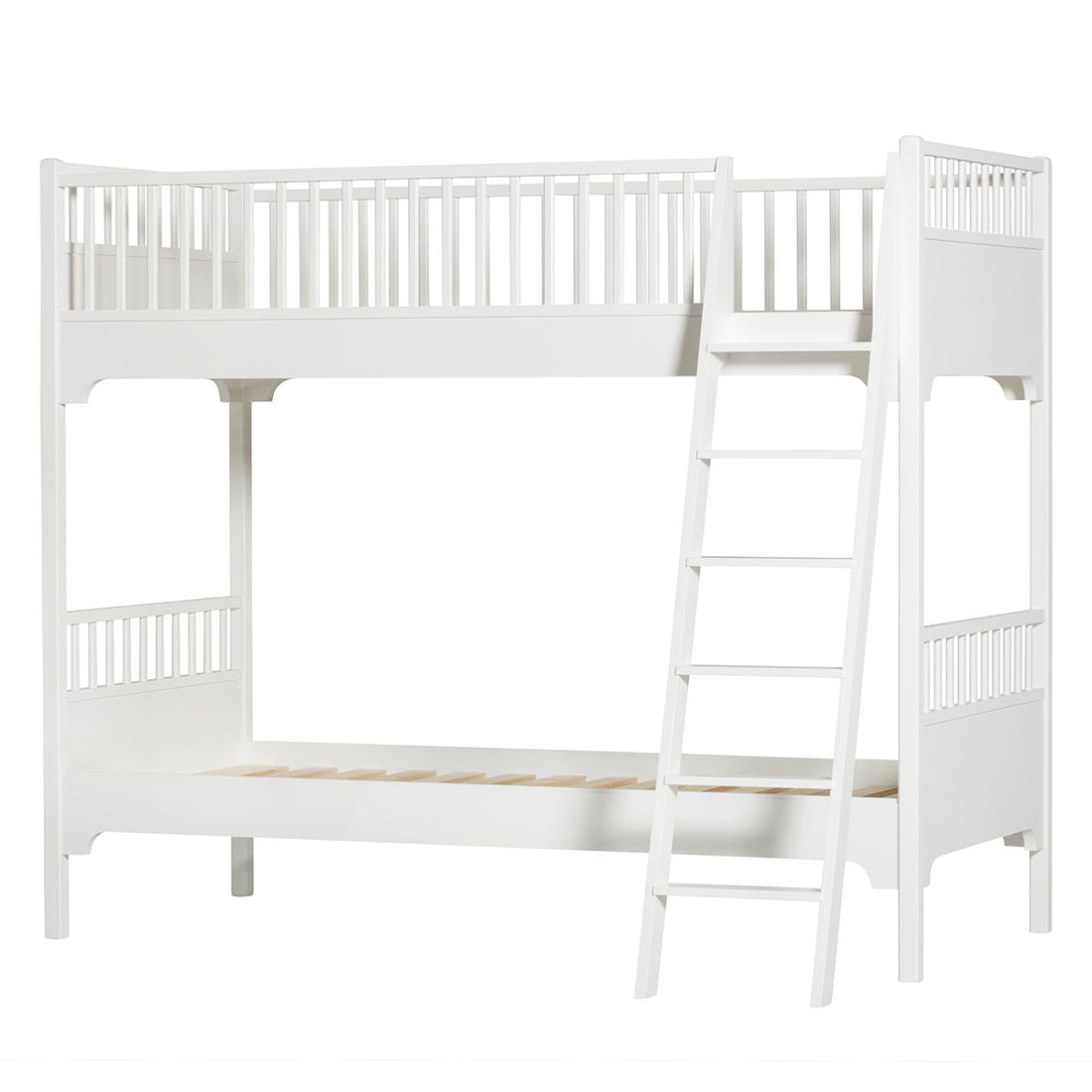 oliver-furniture-seaside-bunk-bed-with-slant-ladder- (2)