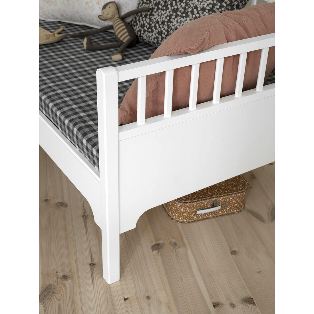 oliver-furniture-seaside-classic-junior-day-bed- (3)