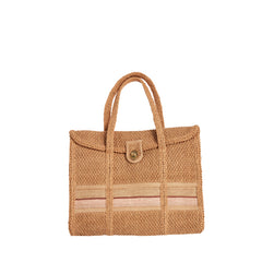 olli-ella-raffia-taking-care-of-biz-bag-beach- (1)