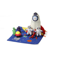 oskar-and-ellen-spaceship- (1)