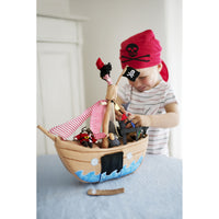 oskar-and-ellen-the-jolly-roger-pirate-ship- (3)