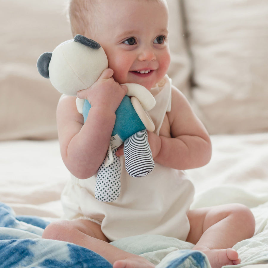 petit-collage-organic-activity-toy-bear- (2)