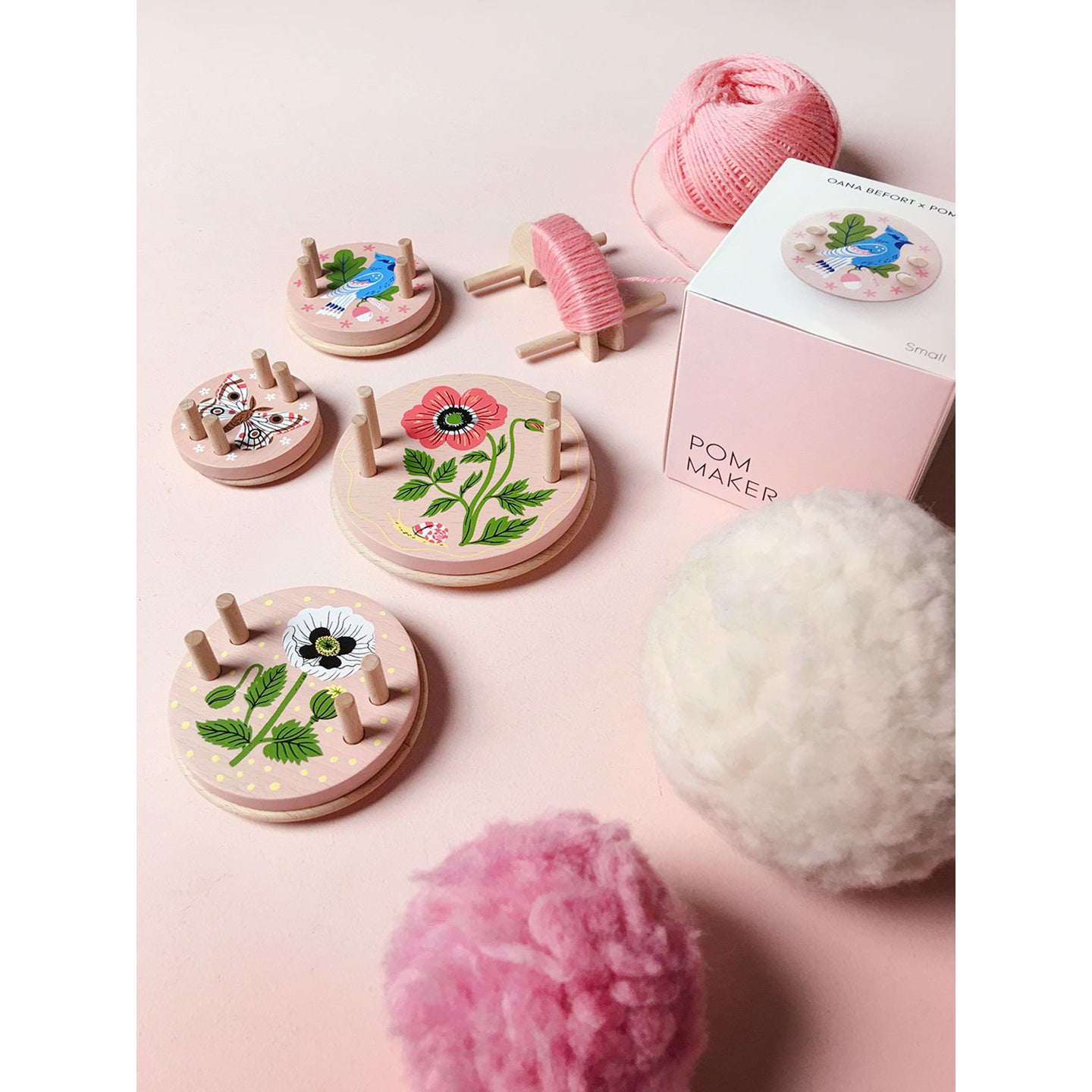 pom-maker-oana-befort-x-pom-maker-extra-small-pink- (2)
