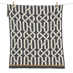quax-knitted-blanket-cord- (1)