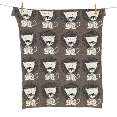 quax-knitted-blanket-lion- (1)