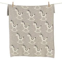 quax-knitted-blanket-rocking-horse- (1)