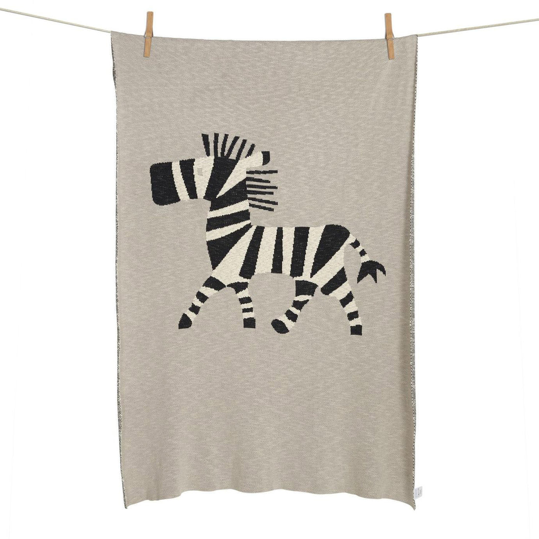quax-knitted-blanket-zebra-big- (1)