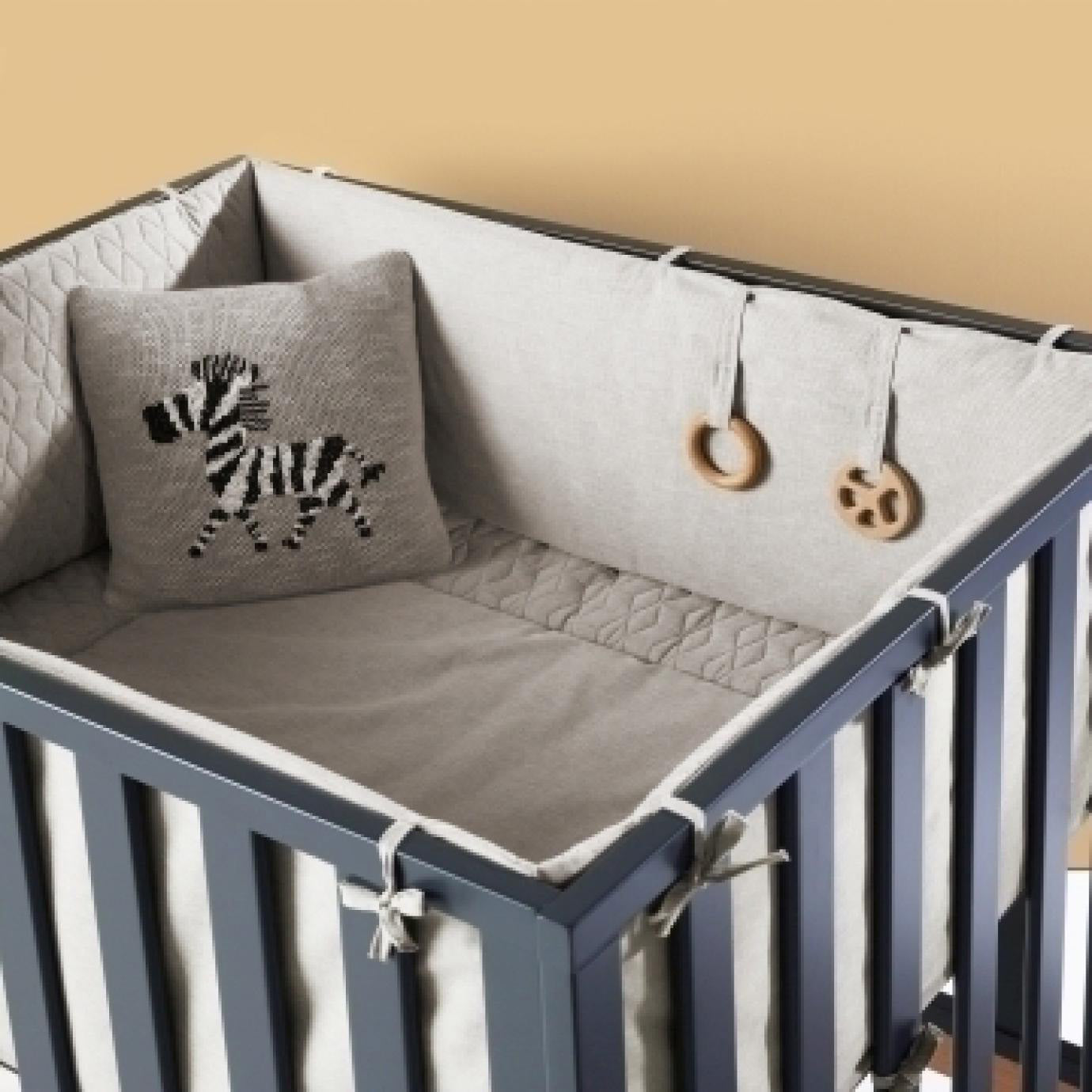 quax-knitted-cushion-zebra- (2)