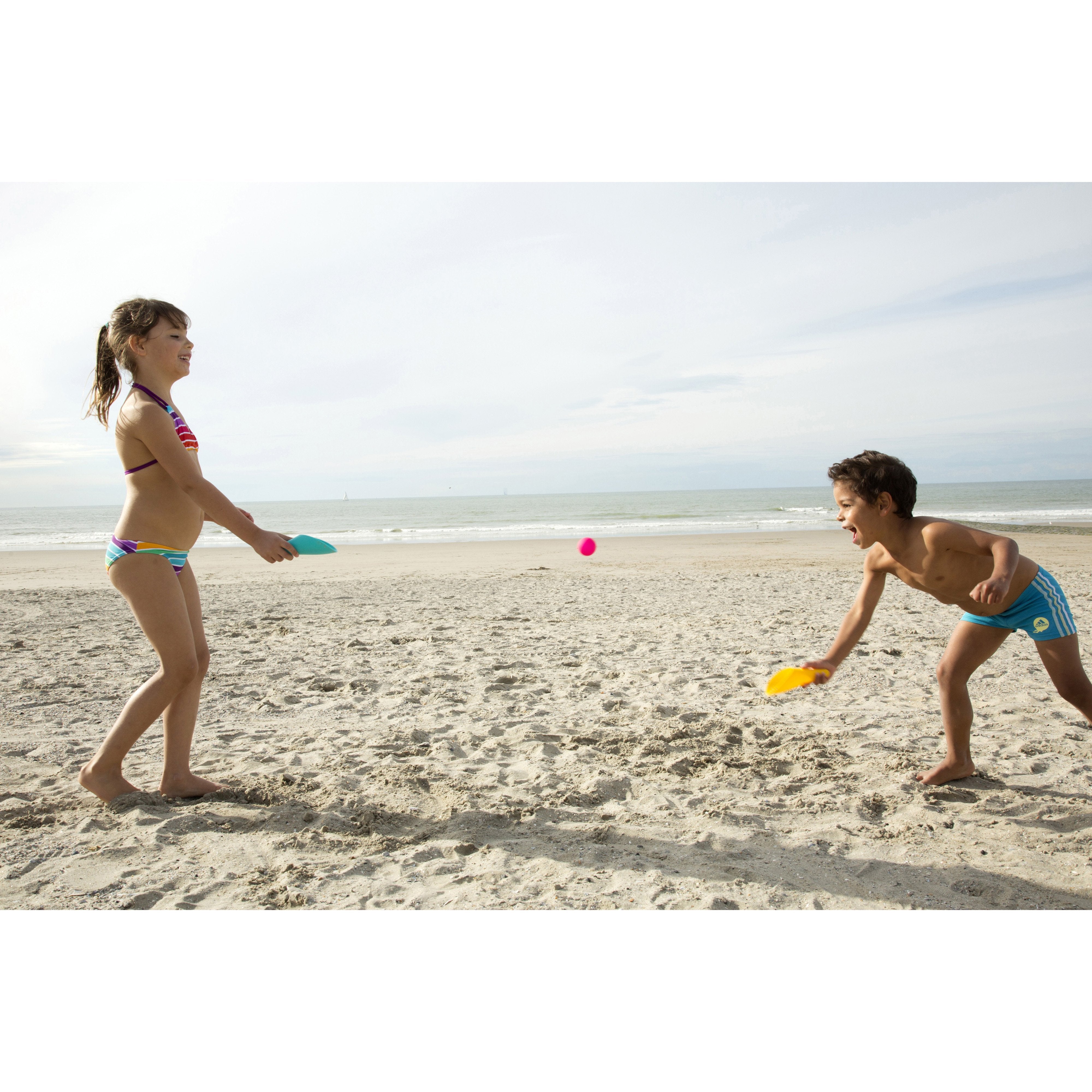 quut-cuppi-lagoon-green-yellow-red-ball- (21)