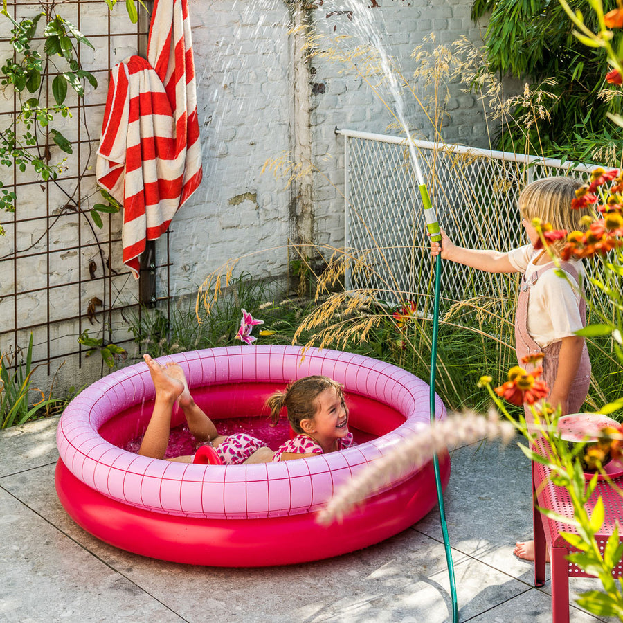 quut-dippy-inflatable-pool-dia-120cm-cherry-red-quut-172697- (4)