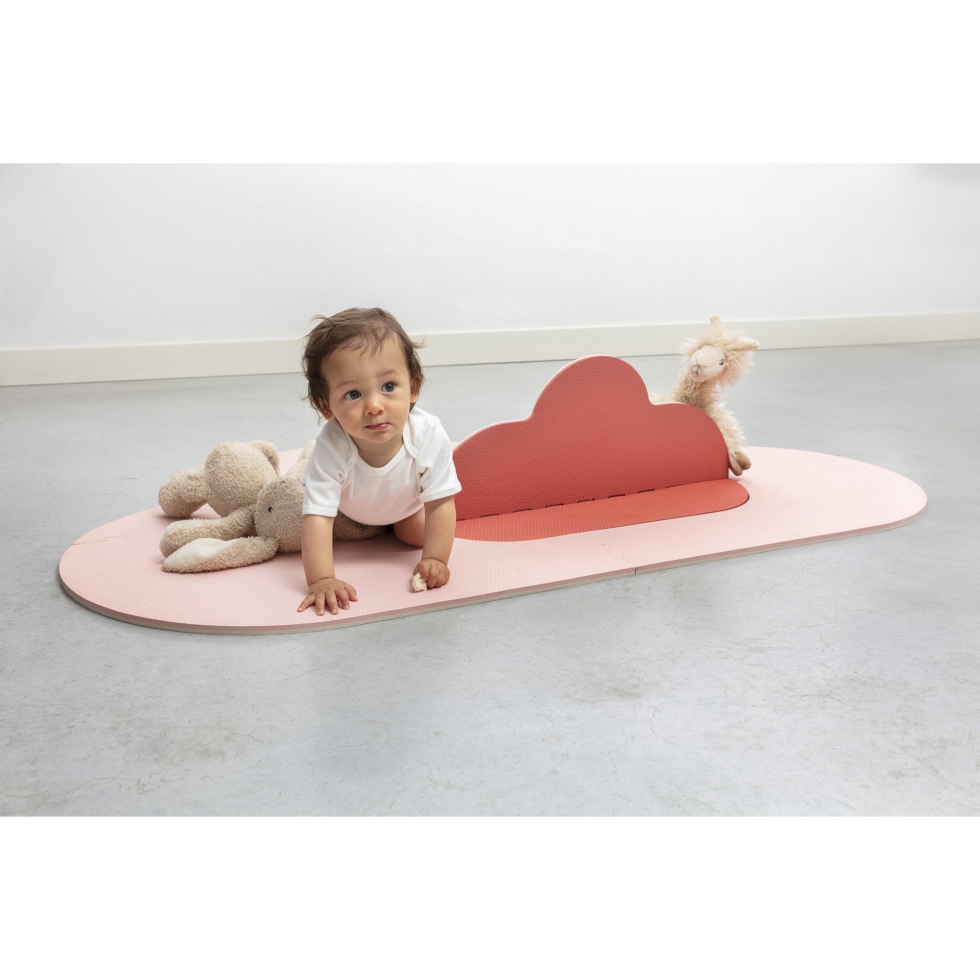 quut-playmat-head-in-the-clouds-s-145-x-90cm-blush-rose- (8)