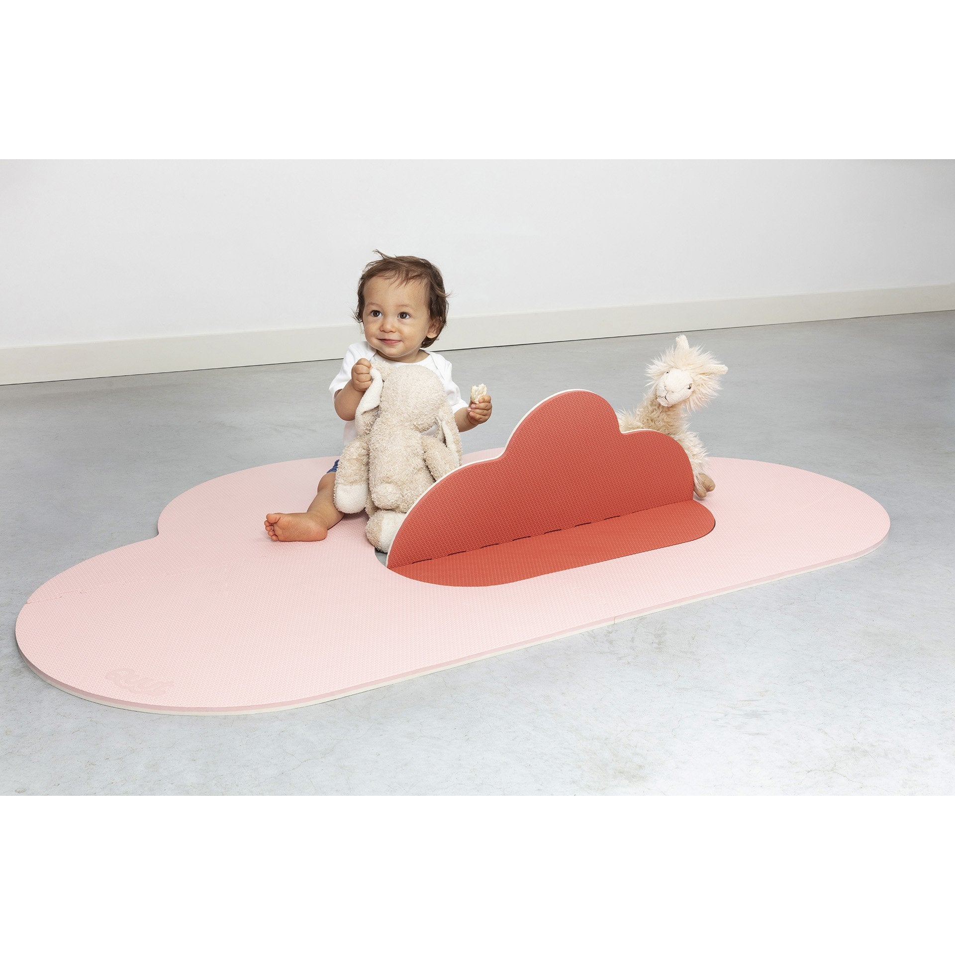 quut-playmat-head-in-the-clouds-s-145-x-90cm-blush-rose- (9)