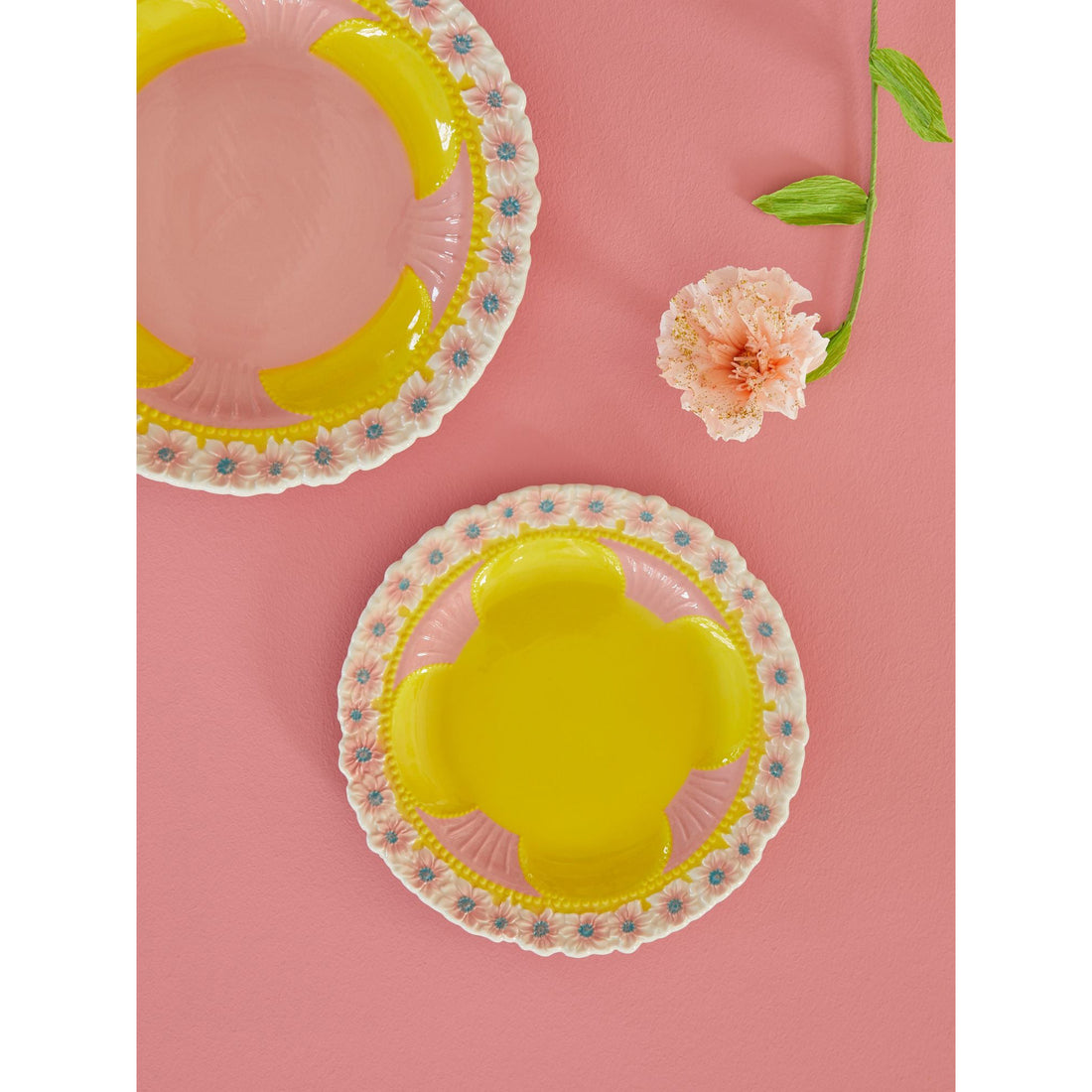 rice-dk-ceramic-lunch-plate-with-embossed-flower-design-yellow-rice-celpl-emy- (2)