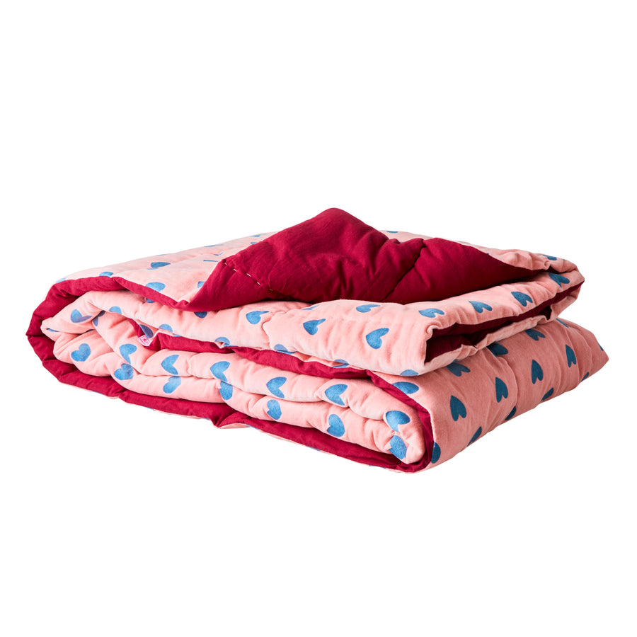 rice-dk-velvet-quilt-with-hearts-in-pink-and-gendarme-blue-assorted-rice-blvel-heai- (1)