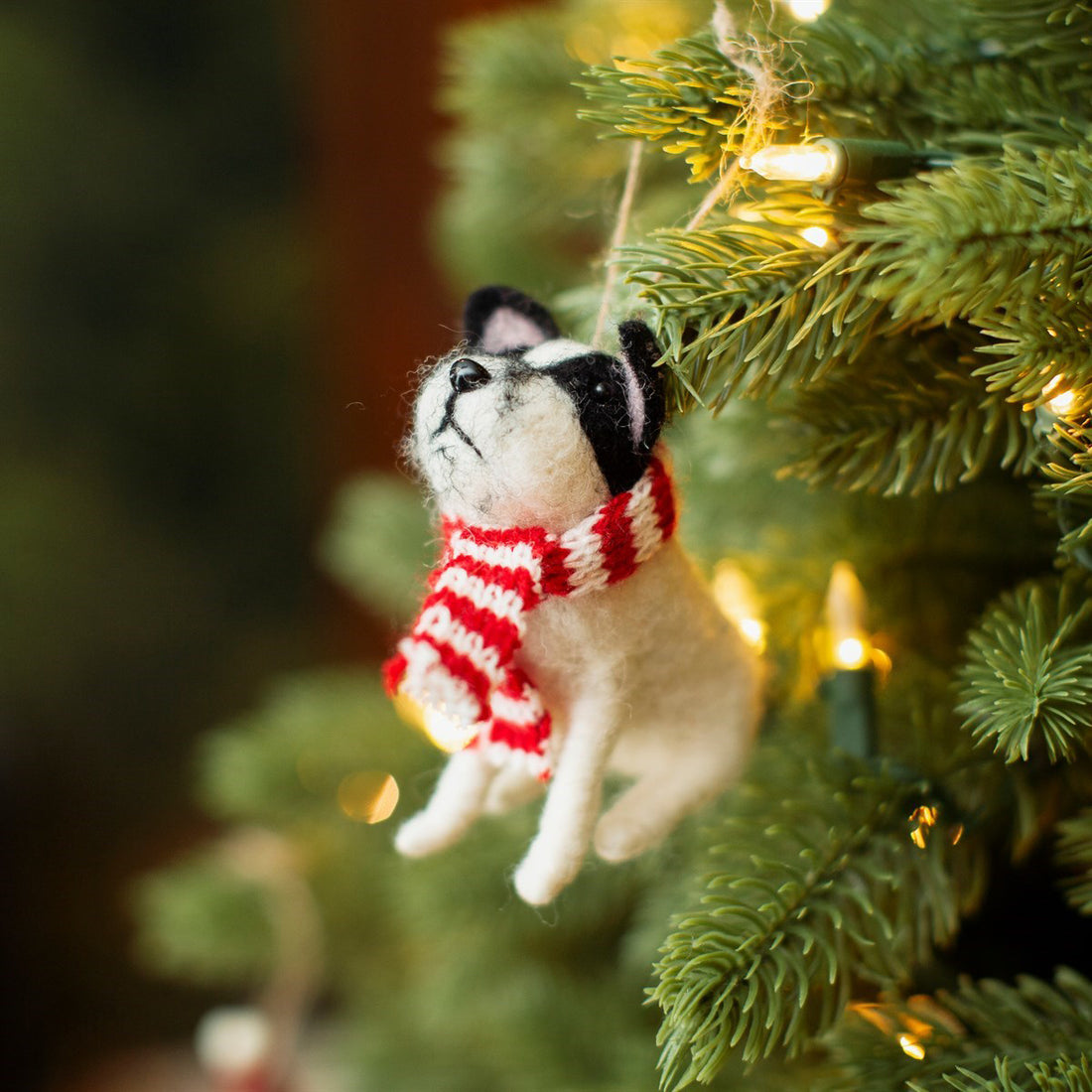 rjb-stone-dog-with-scarf-felt-decoration-rjbs-feltxm065- (3)