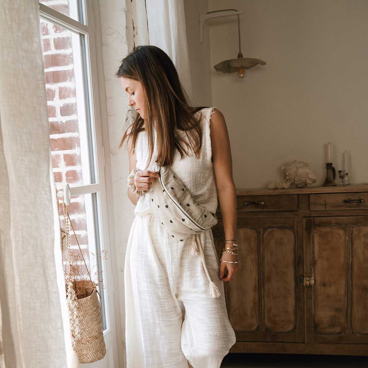 rose-in-april-banana-bag-black-heart-sand-ria-art000000826 (5)