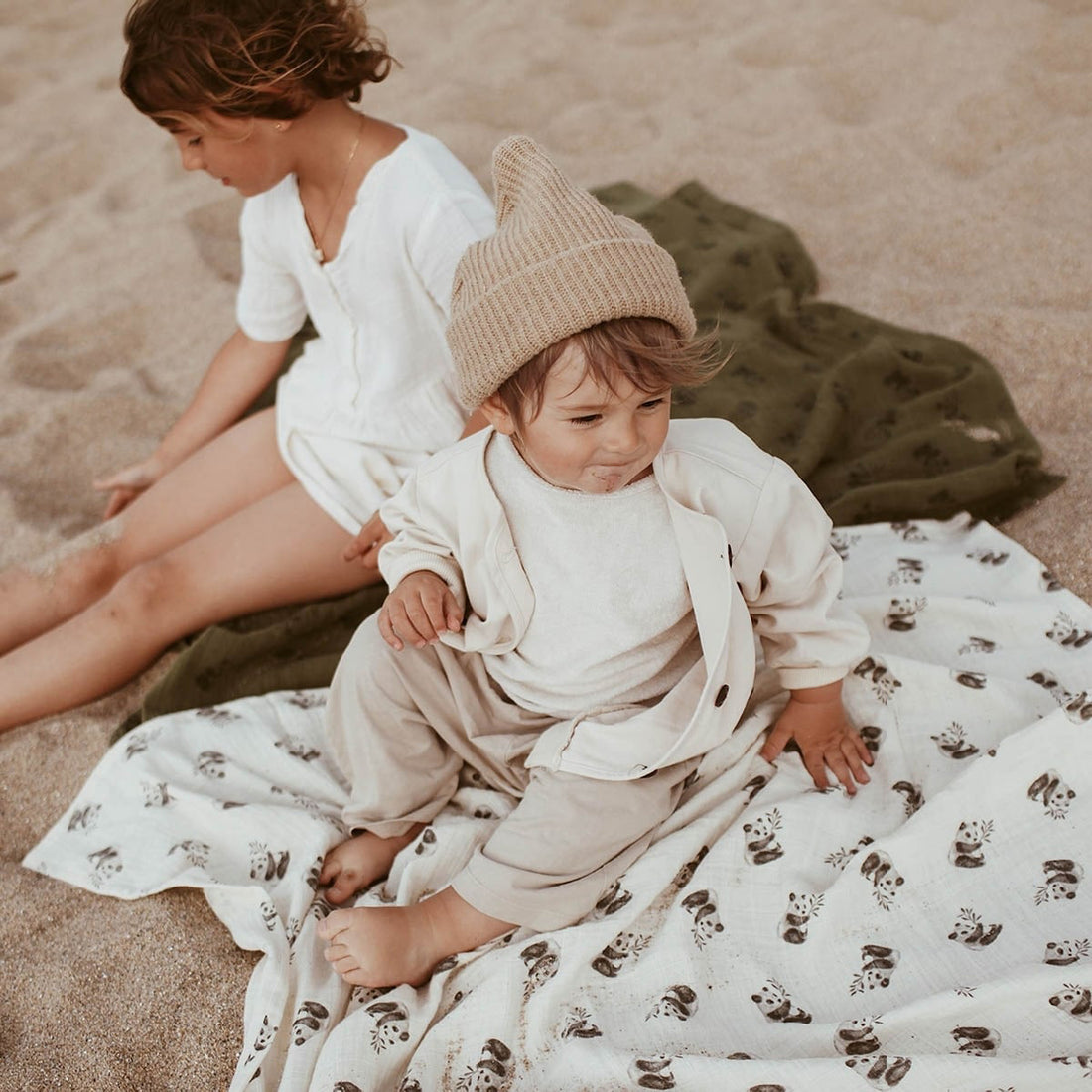 rose-in-april-swaddle-panda-bianca-print-natural-ria-art000000647- (3)