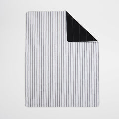 sunnylife-luxe-beach-&-picnic-blanket-casa-tunisa-sunl-s3dlblis- (1)