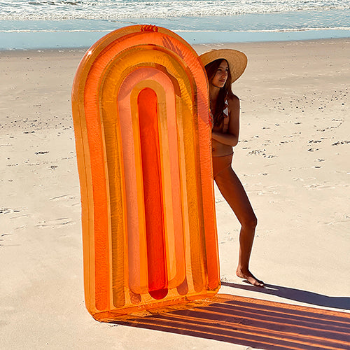 SUNNYLiFE Luxe Lie-On Float Rainbow