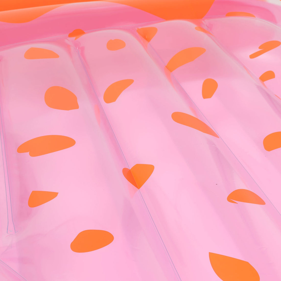 sunnylife-luxe-lie-on-float-strawberry-pink-berry-sunl-s3lliesb- (4)