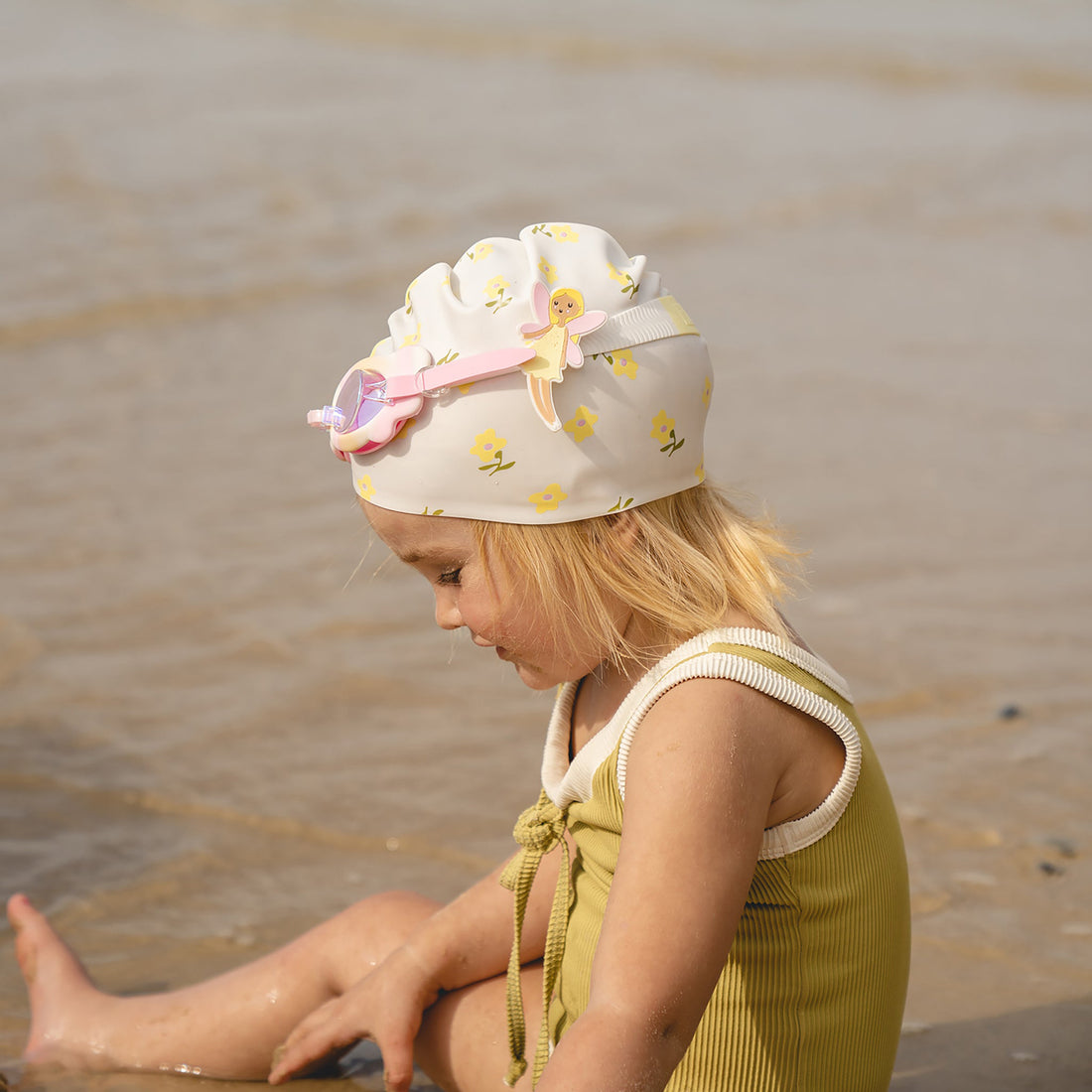 sunnylife-swimming-cap-mima-the-fairy-lemon-lilac-sunl-s3vcapmi- (7)