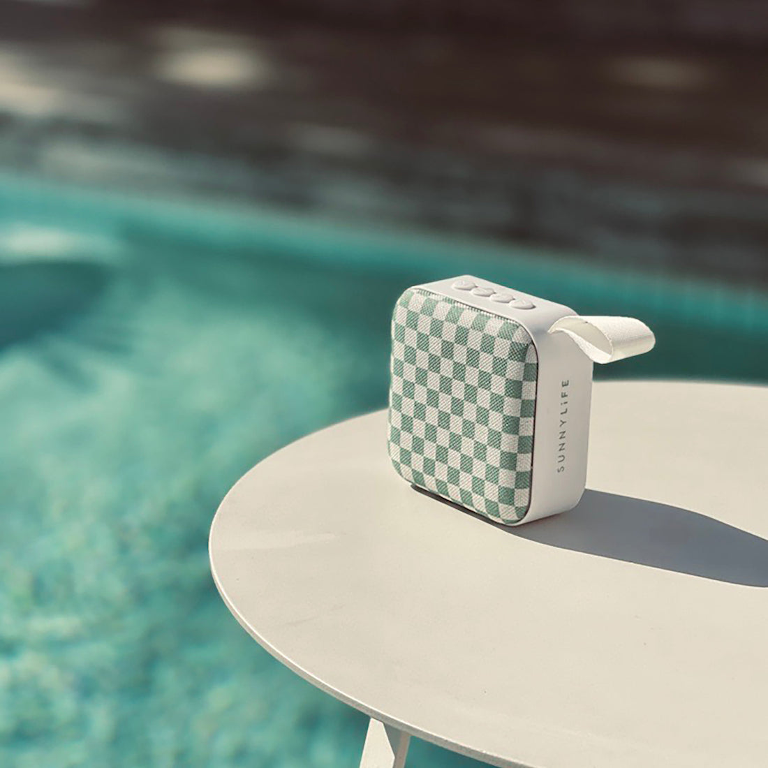 sunnylife-travel-speaker-checkerboard-sunl-s2ispkcb- (6)
