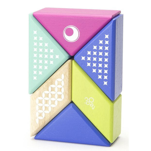 tegu-travel-pal-hummingbird-magnetic-wooden-blocks- (1)