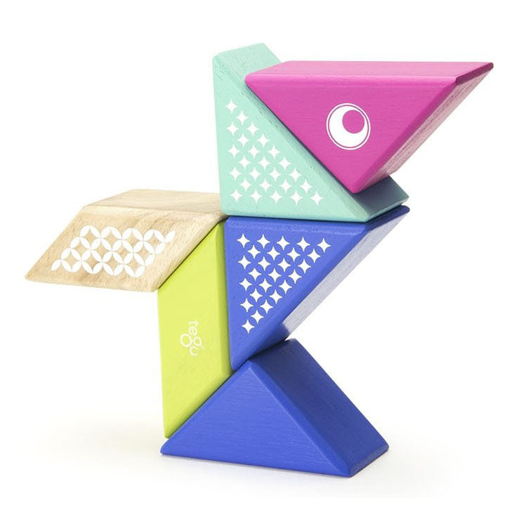 tegu-travel-pal-hummingbird-magnetic-wooden-blocks- (5)