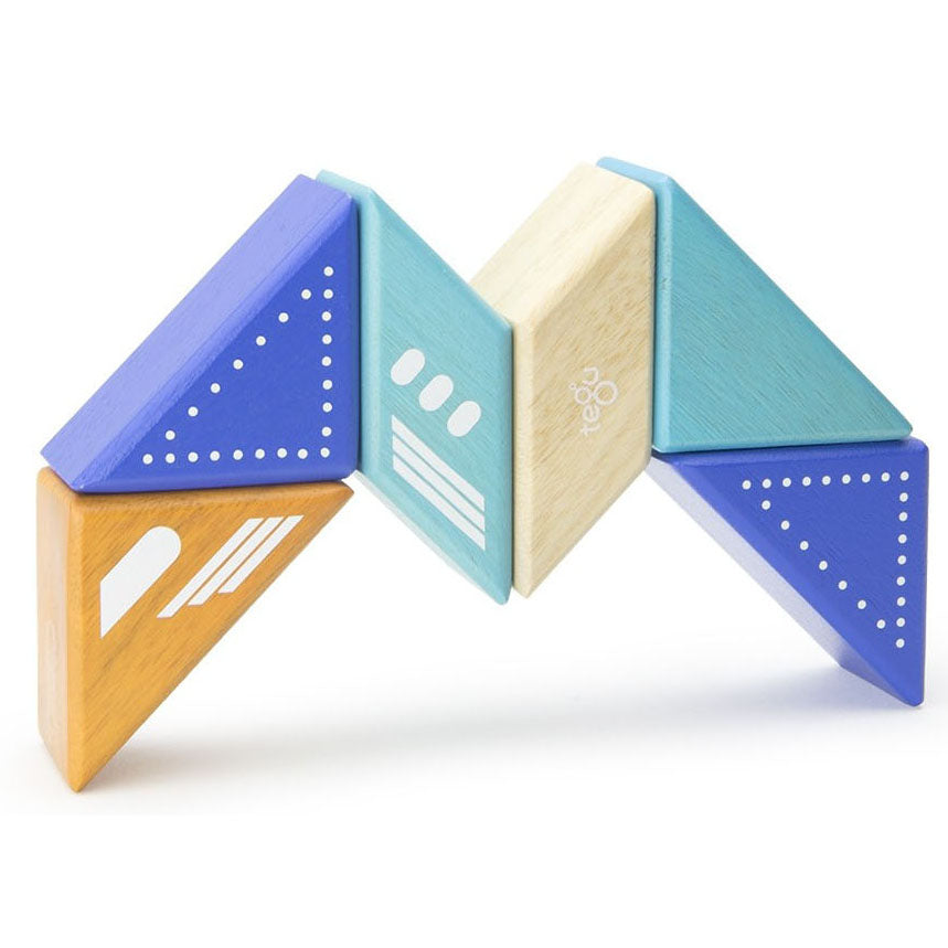 tegu-travel-pal-jet-plane-magnetic-wooden-blocks- (8)