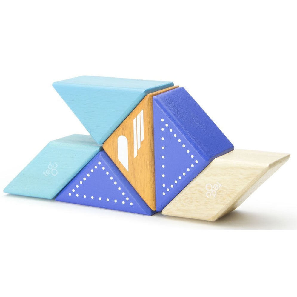 tegu-travel-pal-jet-plane-magnetic-wooden-blocks- (6)