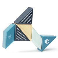 tegu-travel-pal-whale-magnetic-wooden-blocks- (9)