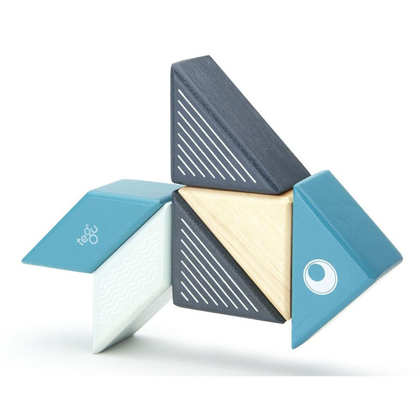 tegu-travel-pal-whale-magnetic-wooden-blocks- (2)