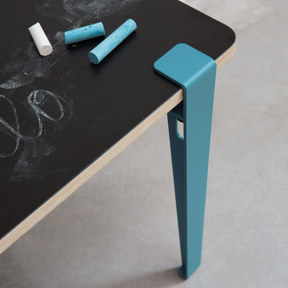tiptoe-kids-desk-virce-versa-blackboar-&-white-tabletop-with-legs-whale-blue-70x50cm-tipt-stt07005023p02-tle050st1mz450- (6)