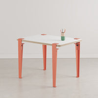 tiptoe-kids-desk-virce-versa-blackboard-&-white-tabletop-with-legs-flamingo-pink-70x50cm-tipt-stt07005023p02-tle050st1mz63 (3)