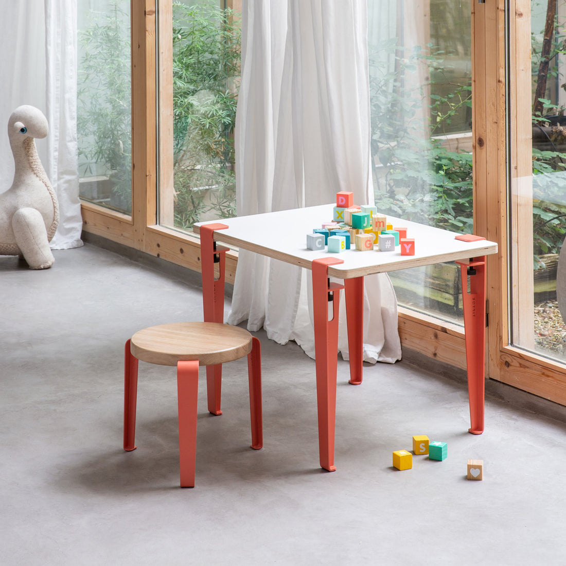 tiptoe-mini-lou-kids-stool-oak-flamingo-pink-30cm-tipt-kst030sts01630- (12)