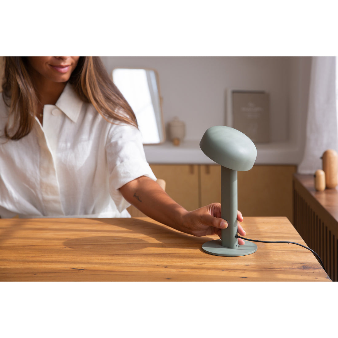 tiptoe-table-lamp-eucalptus-grey-ttoe-tla025st1ez033- (12)