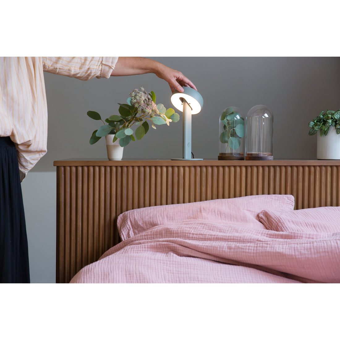 tiptoe-table-lamp-eucalptus-grey-ttoe-tla025st1ez033- (14)
