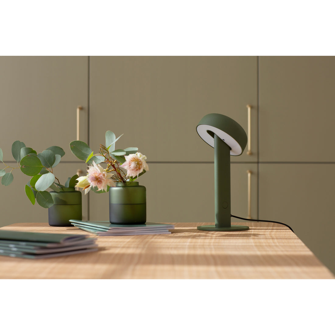 tiptoe-table-lamp-eucalptus-grey-ttoe-tla025st1ez033- (29)