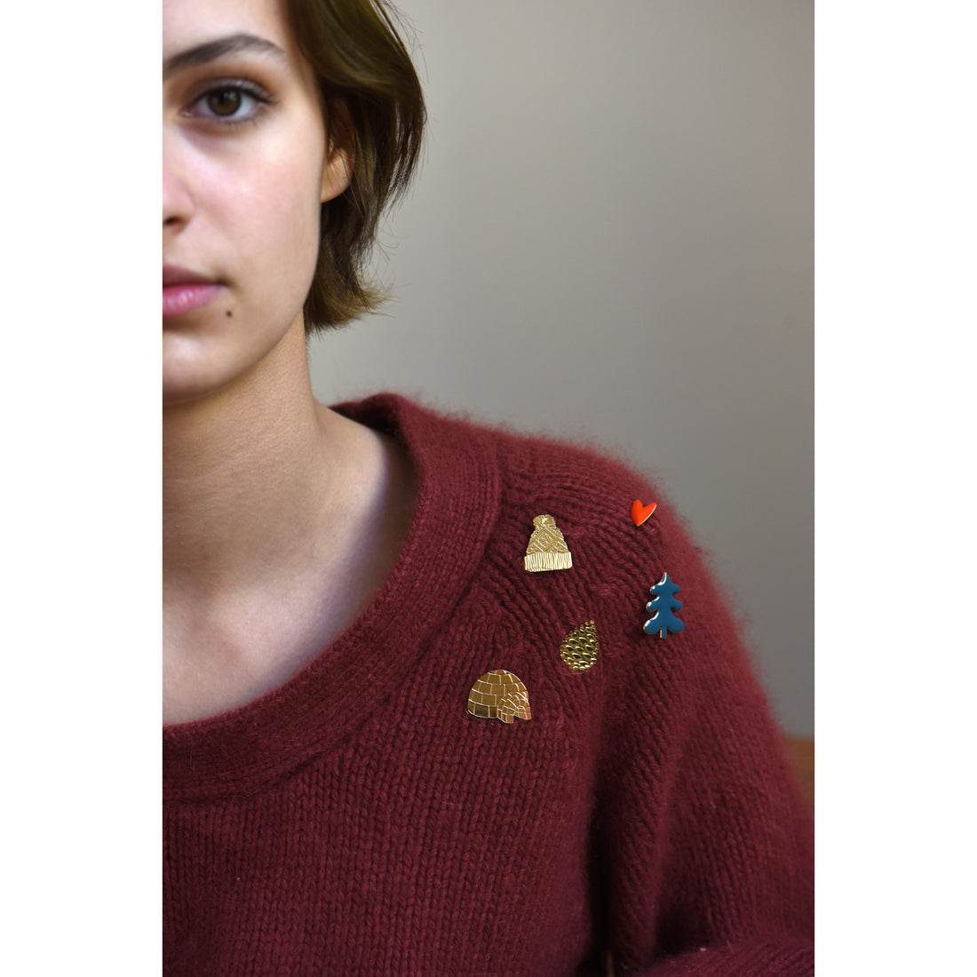 titlee-pin-cranberry- (7)