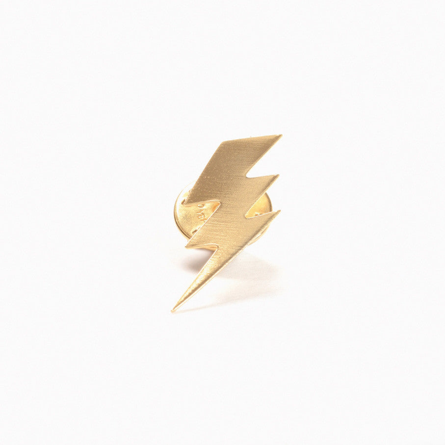 titlee-sutter-pin-golden-01