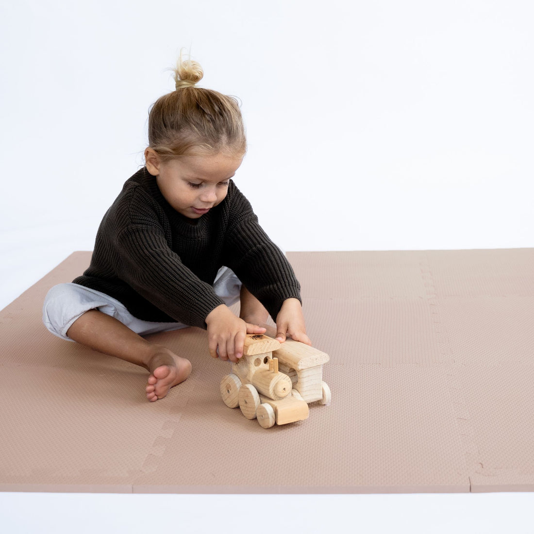 Toddlekind Classic Playmat 拼圖式兒童安全遊戲地墊 - Blush 131x131cm - 9片地墊及12條收邊條