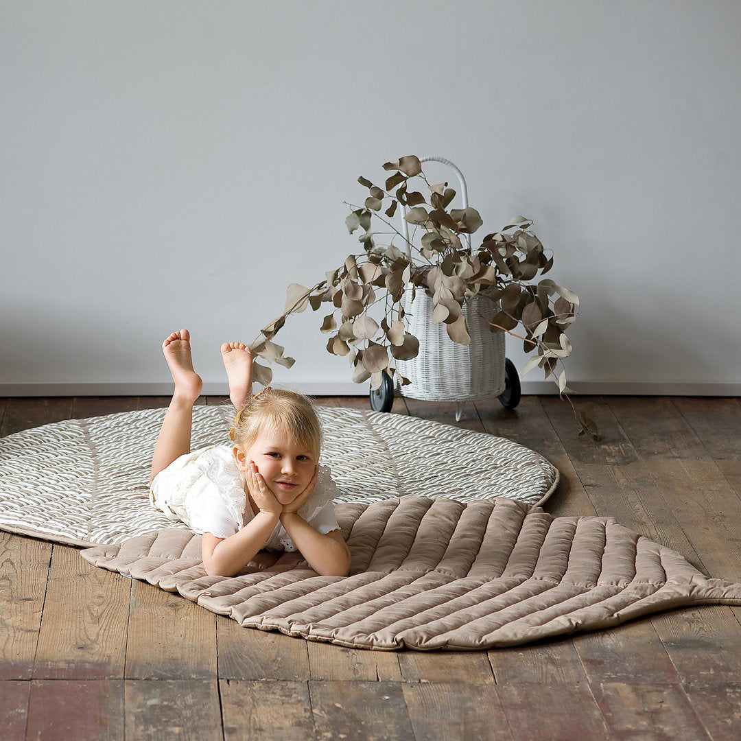toddlekind-luxe-diaper-free-mat-tan-123cm- (11)